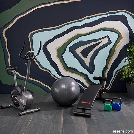 Use paint to decorate your home gym
