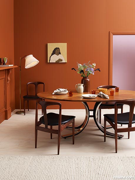 A rich and spicy dining room colour palette