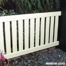 Recycle a wooden bed head into a fence